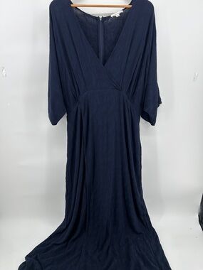 Honey Punch Navy Textured V-Neck Maxi Dress Women's Size 2X Wedding Guest